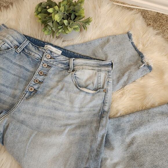 KanCan Plus Size High Rise Button Fly Cropped Jean Size 18 - Picture 14 of 14